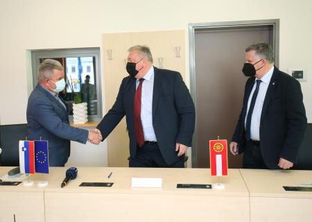 PODPIS SPORAZUMA 23 FOTO LJUBO VUKELIČ